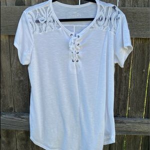 Comfy White Causal t-shirt